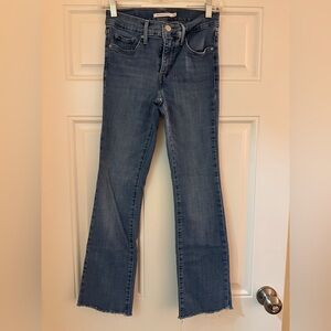 Levi's Women's 315 shaping bootcut size 26